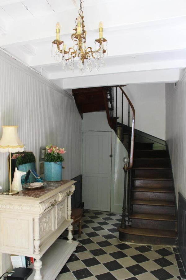 Bed and Breakfast Grange Bleuet Aubeterre-sur-Dronne Exterior foto