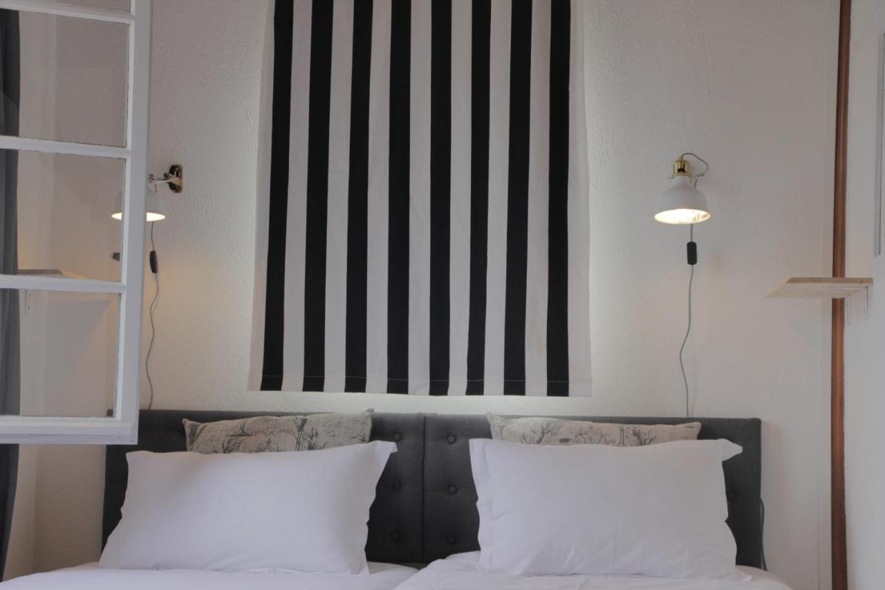 Bed and Breakfast Grange Bleuet Aubeterre-sur-Dronne Exterior foto